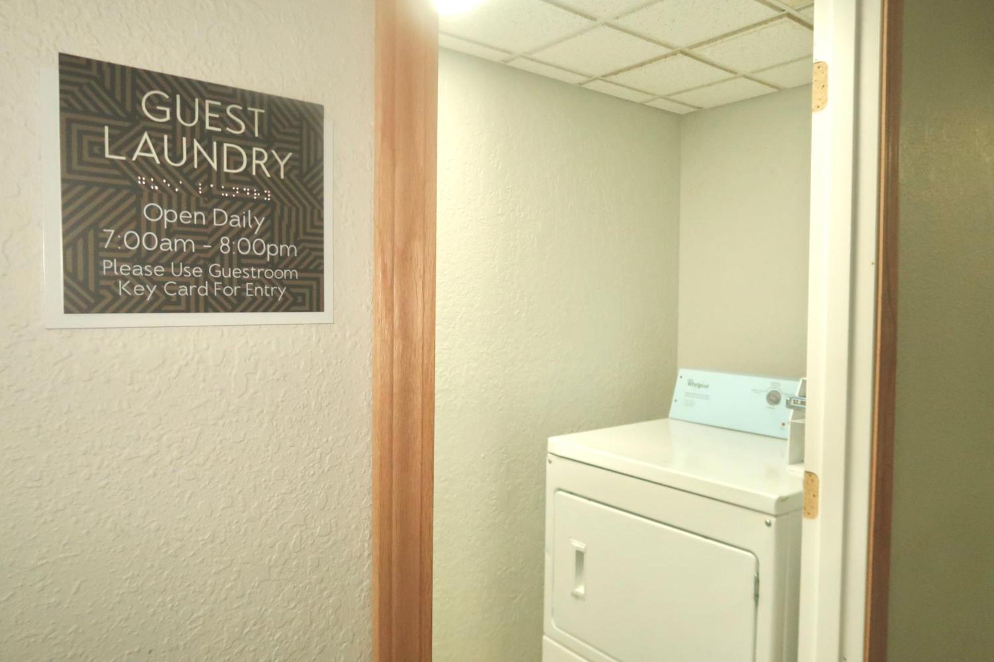 Motel 6 Elkhart, In المظهر الخارجي الصورة
