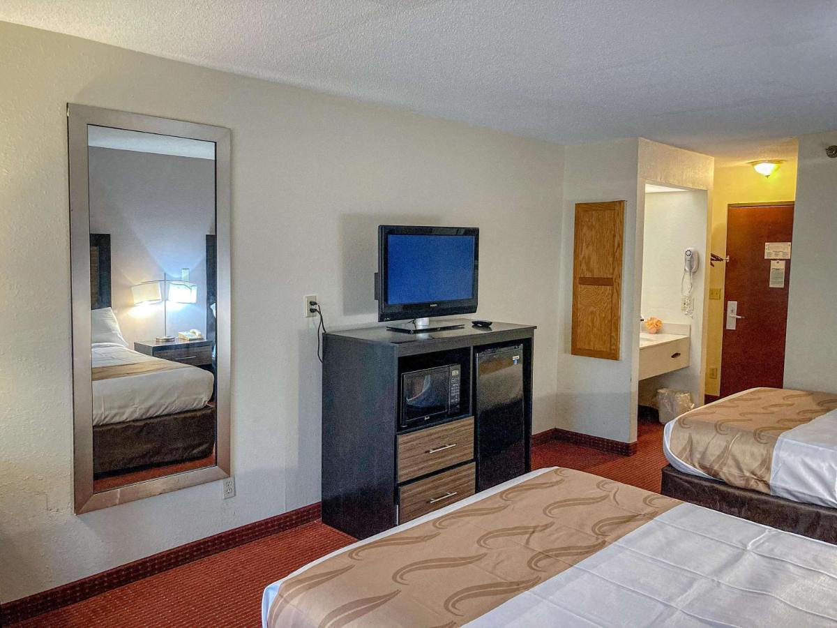Motel 6 Elkhart, In المظهر الخارجي الصورة